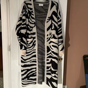 Animal print sweater duster